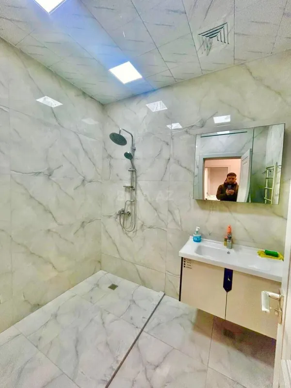 Satılır 2 otaqlı mənzil 80 m²