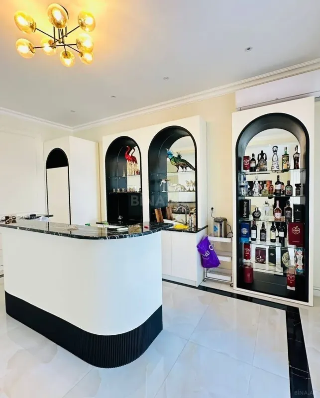 Kirayə verilir 6 otaqlı həyət evi 320 m²