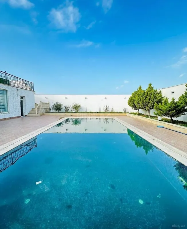 Kirayə verilir 6 otaqlı həyət evi 320 m²