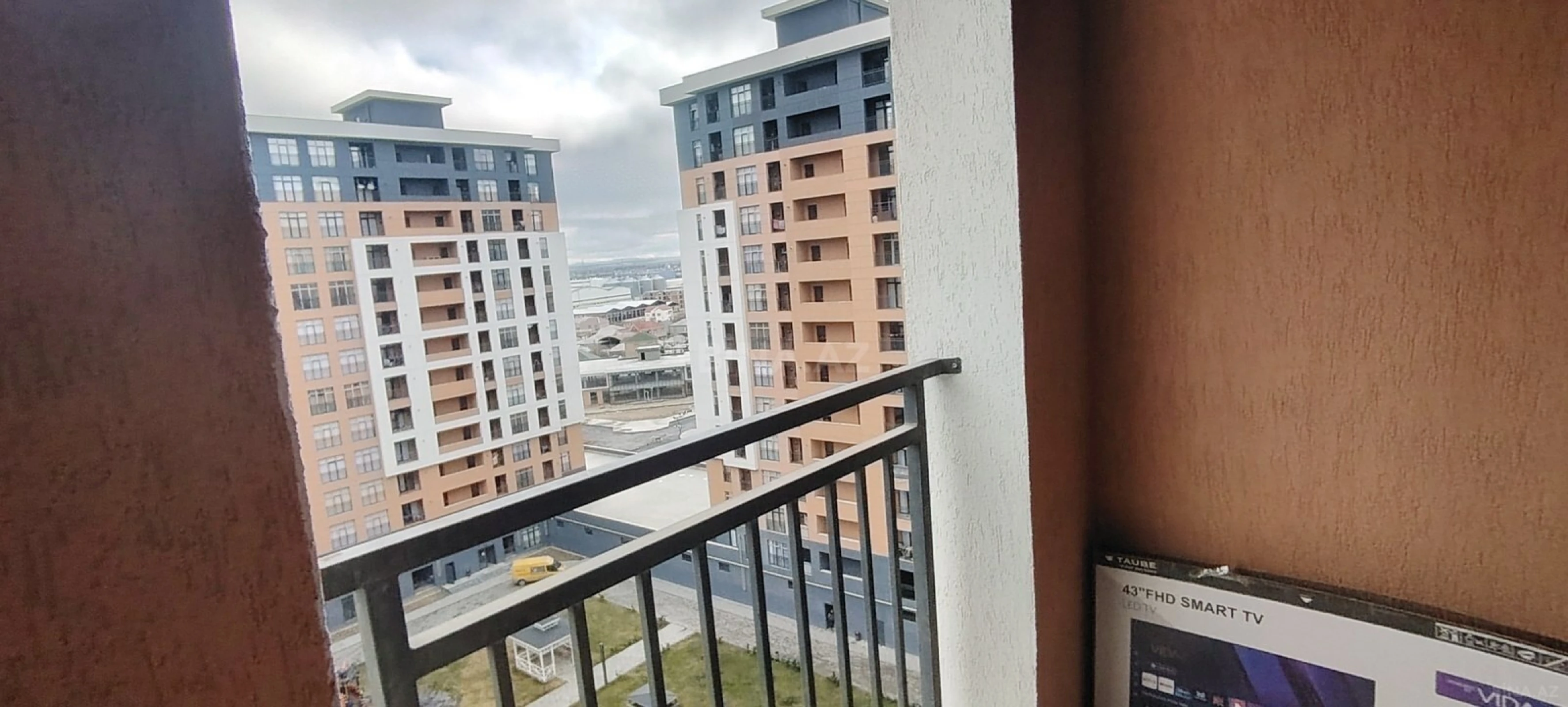 Kirayə verilir 2 otaqlı mənzil 93 m²