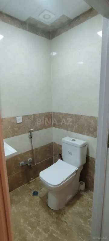 Kirayə verilir 2 otaqlı mənzil 93 m²