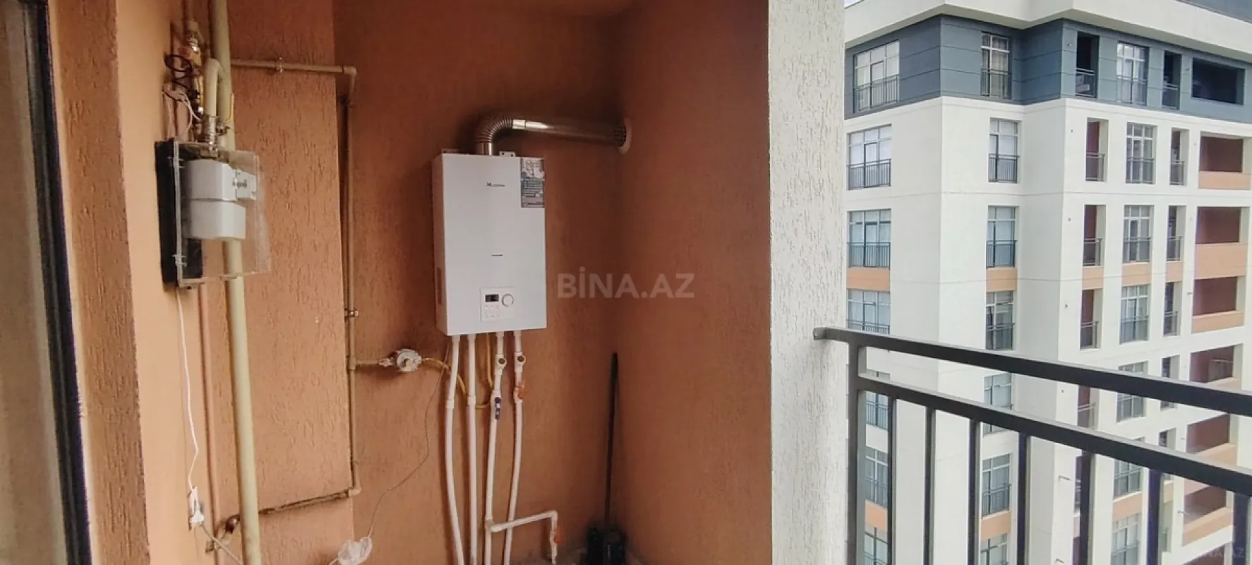 Kirayə verilir 2 otaqlı mənzil 93 m²