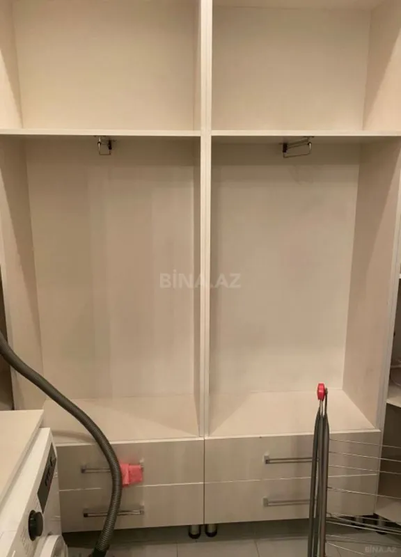 Kirayə verilir 4 otaqlı mənzil 168 m²