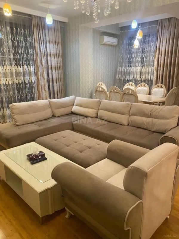 Kirayə verilir 4 otaqlı mənzil 168 m²