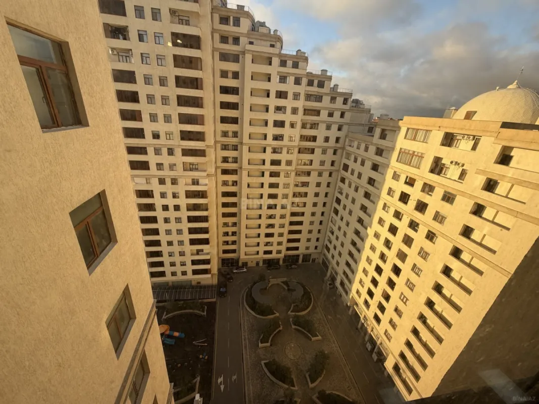 Kirayə verilir 3 otaqlı mənzil 105 m²