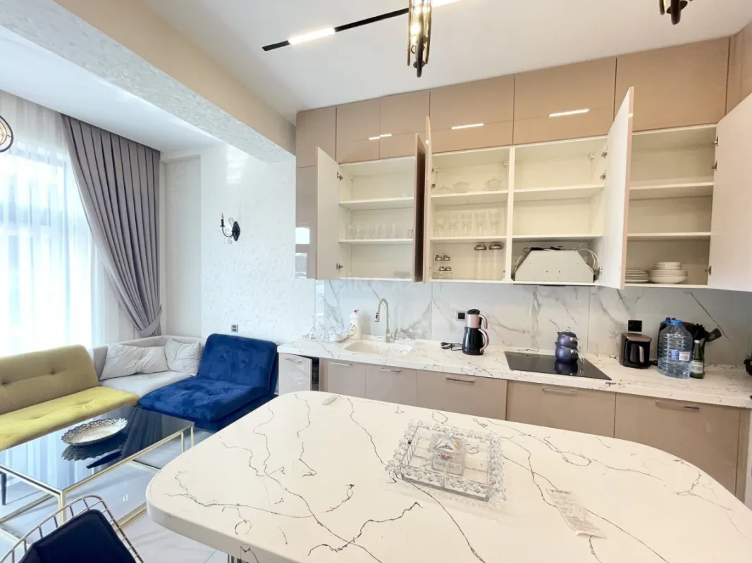 Kirayə verilir 2 otaqlı mənzil 58 m²