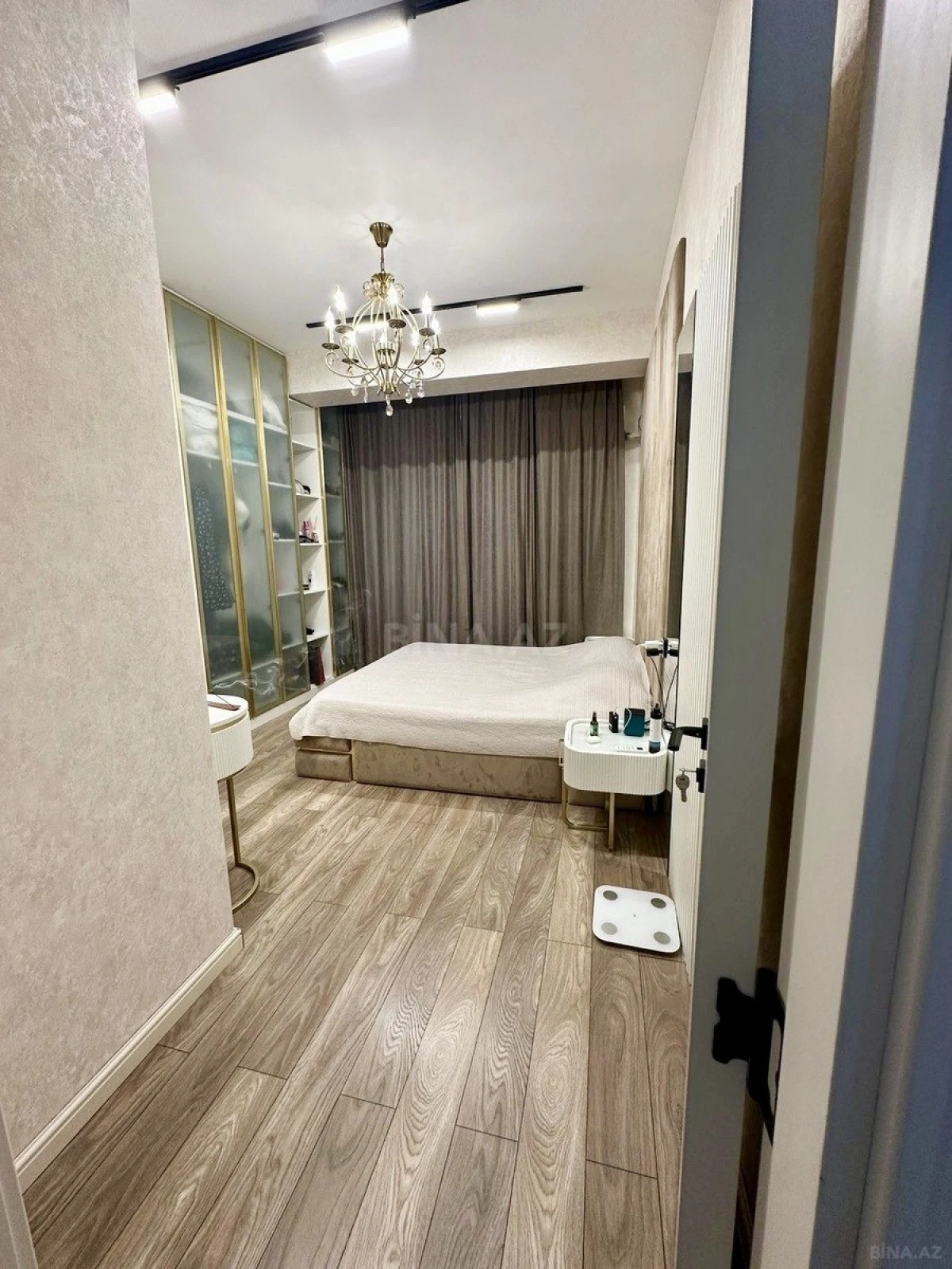 Kirayə verilir 2 otaqlı mənzil 58 m²