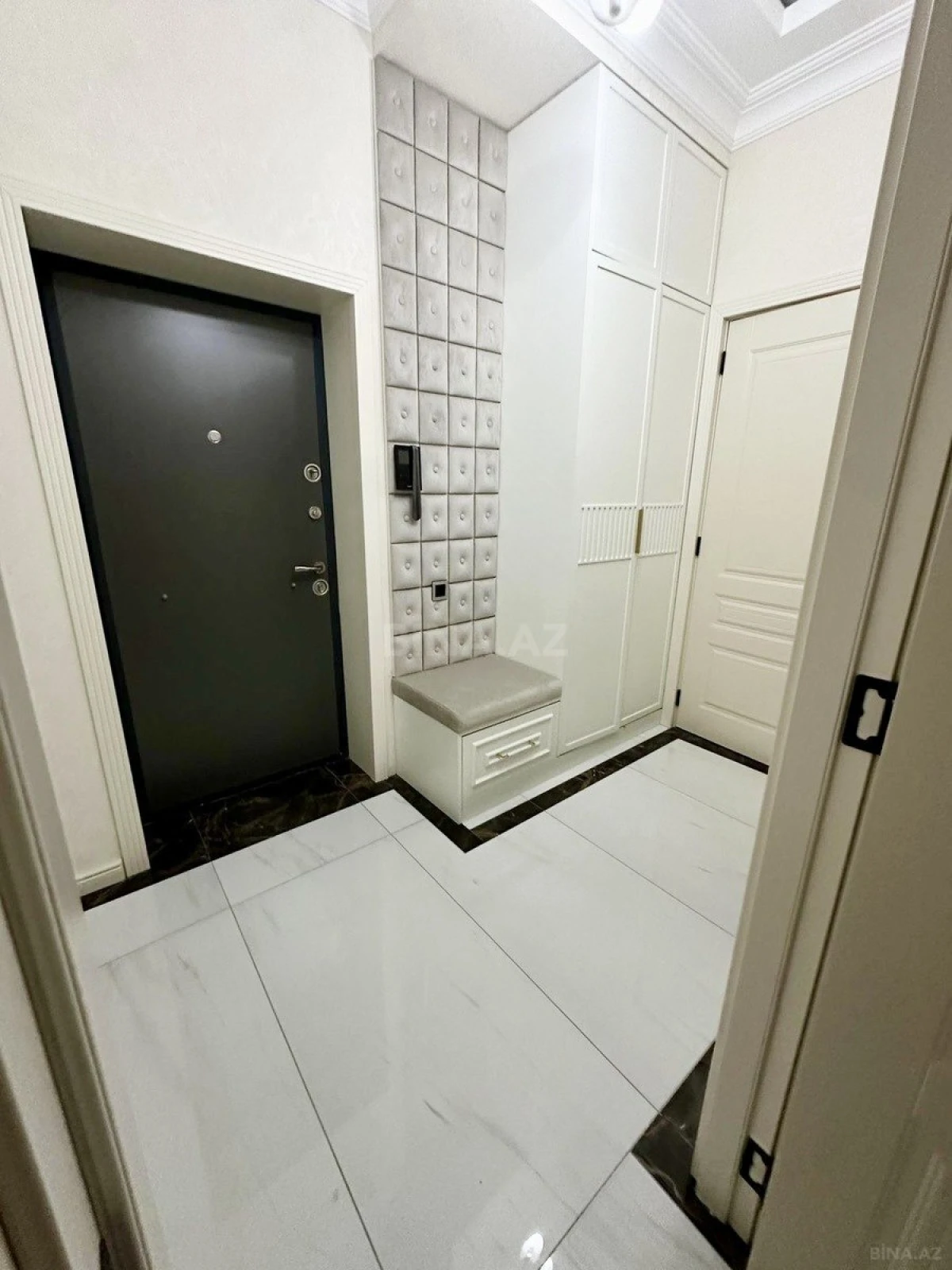 Kirayə verilir 2 otaqlı mənzil 58 m²