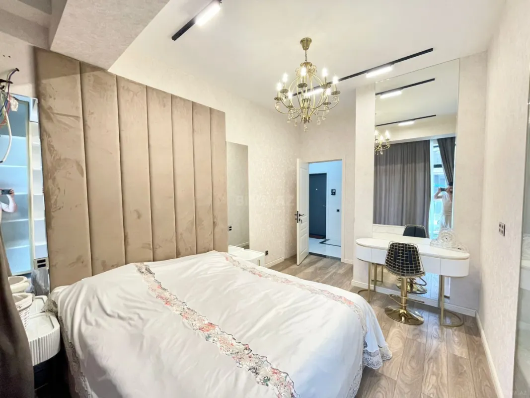 Kirayə verilir 2 otaqlı mənzil 58 m²