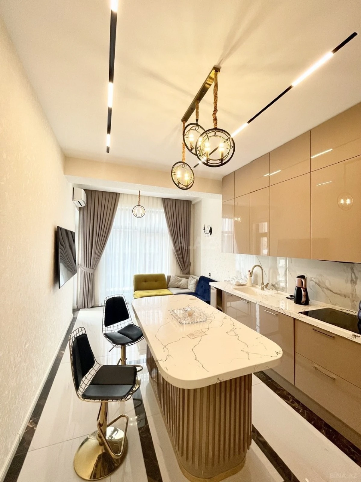 Kirayə verilir 2 otaqlı mənzil 58 m²