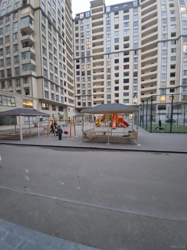 Kirayə verilir 3 otaqlı mənzil 100 m²