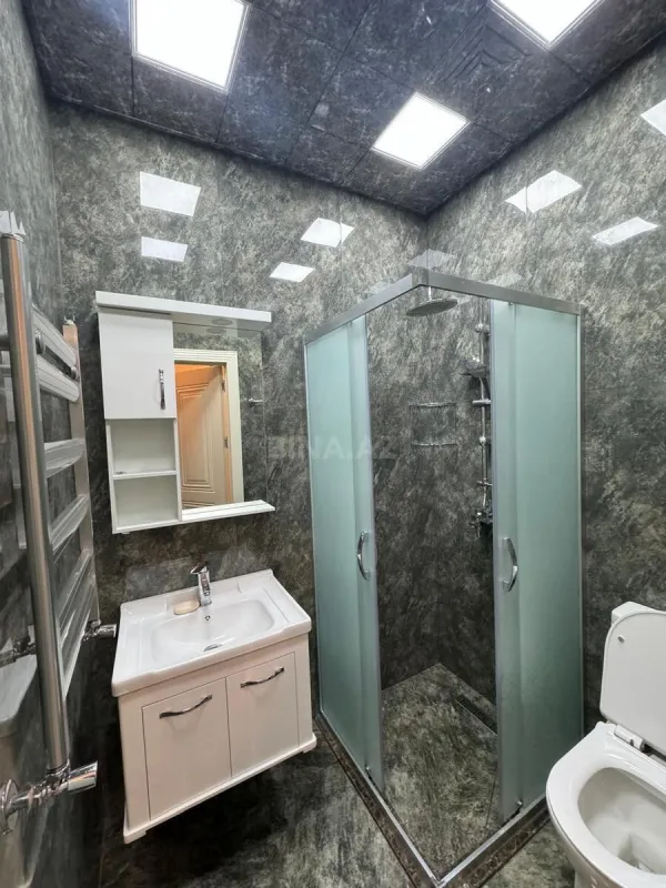 Kirayə verilir 2 otaqlı mənzil 70 m²