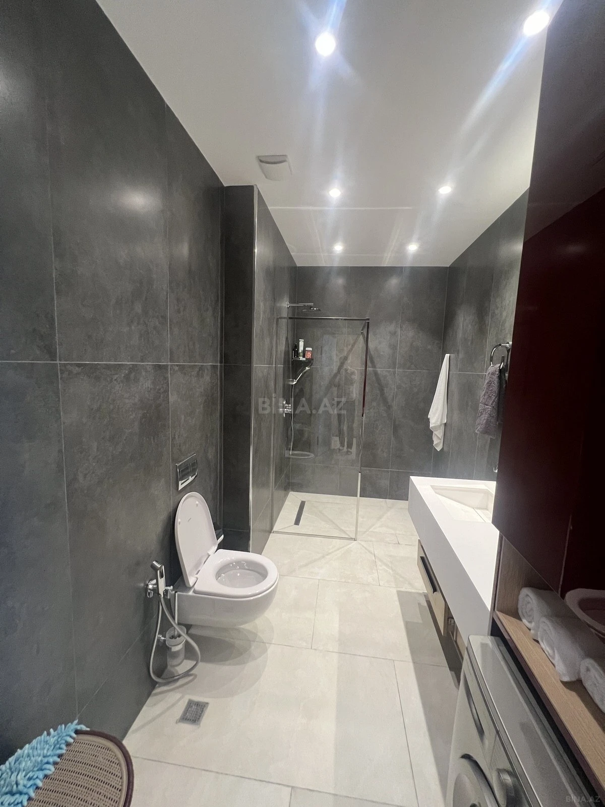 Kirayə verilir 2 otaqlı mənzil 80 m²
