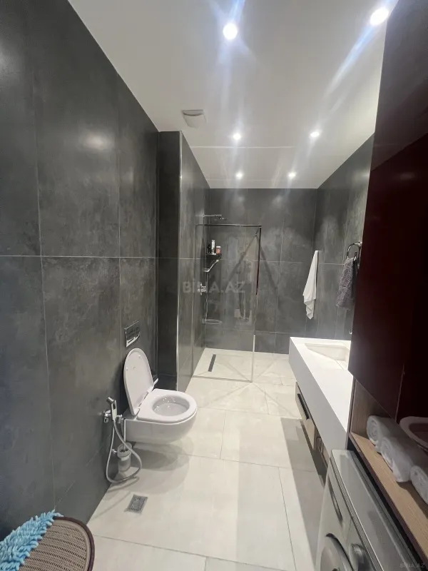 Kirayə verilir 2 otaqlı mənzil 80 m²