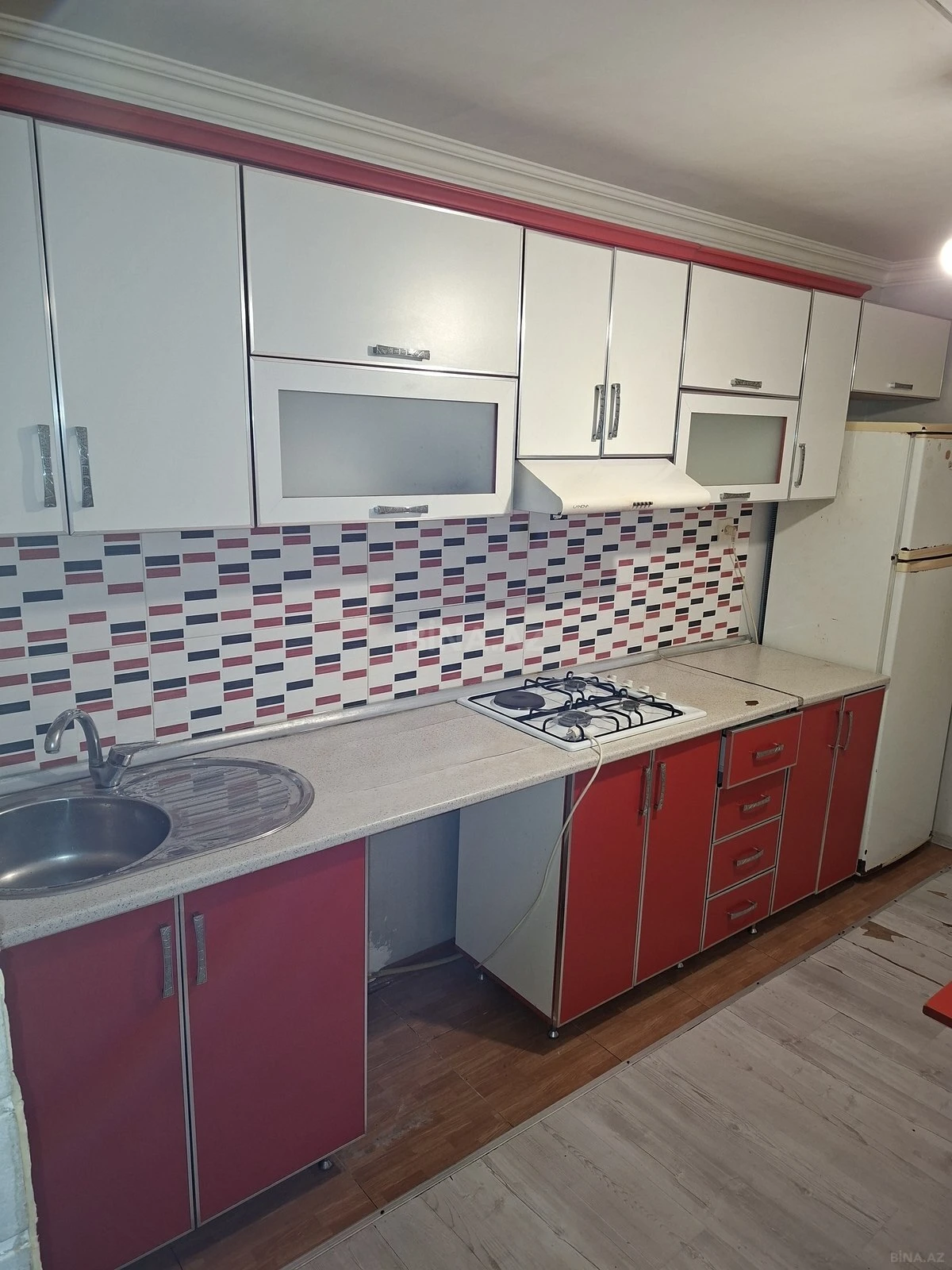Kirayə verilir 2 otaqlı mənzil 60 m²