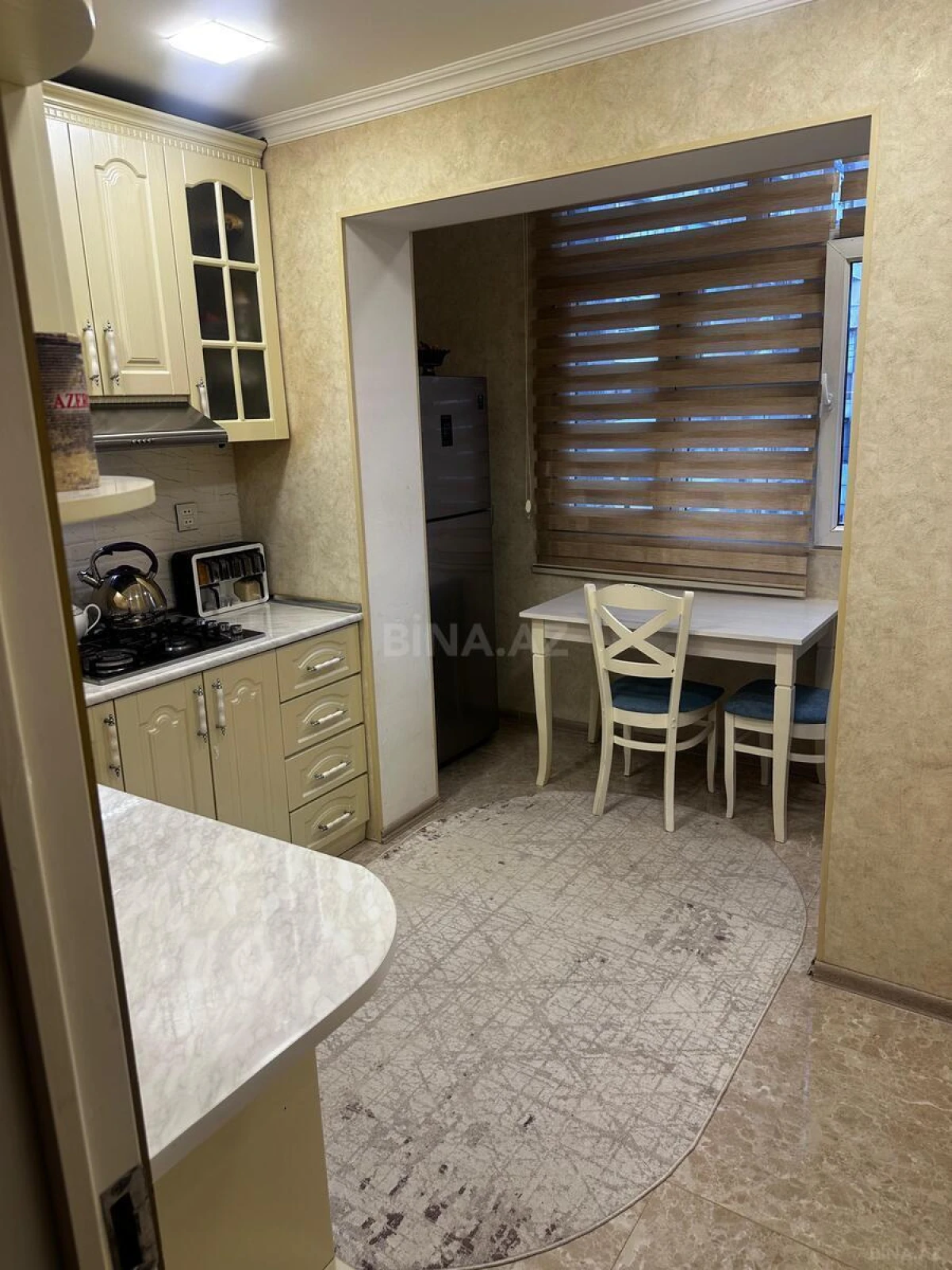 Satılır 4 otaqlı mənzil 110 m²