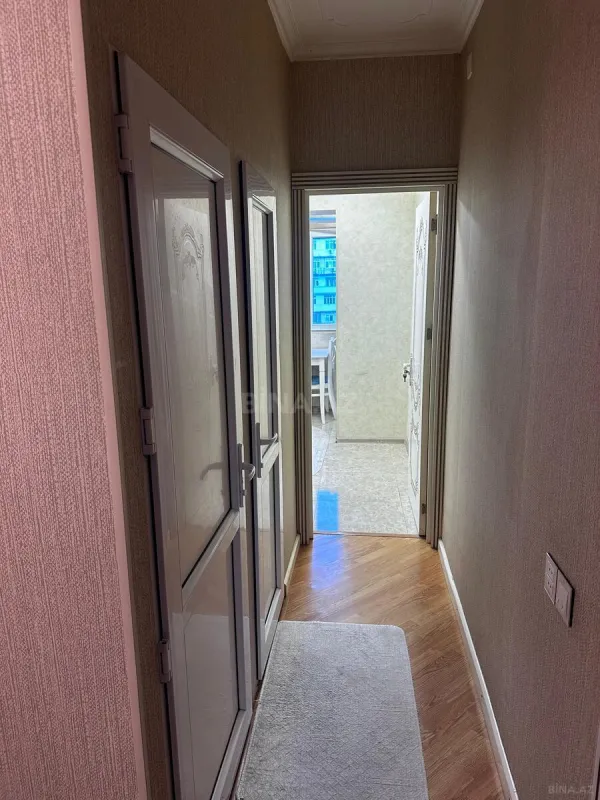Satılır 4 otaqlı mənzil 110 m²