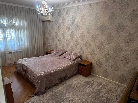 Satılır 4 otaqlı mənzil 110 m²