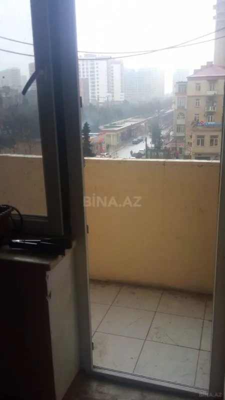 Kirayə verilir 2 otaqlı mənzil 43 m²