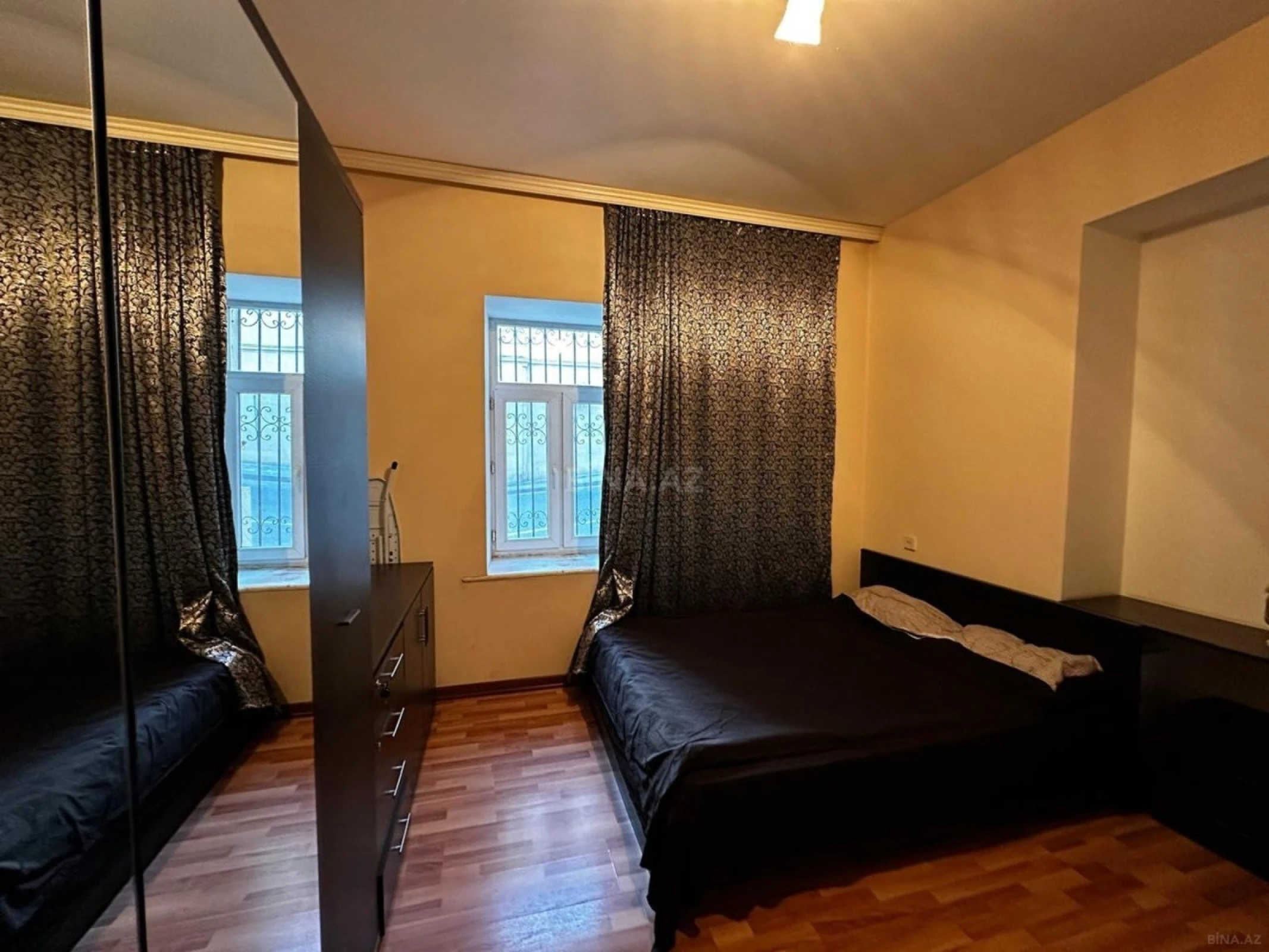 Satılır 2 otaqlı ofis 55 m²