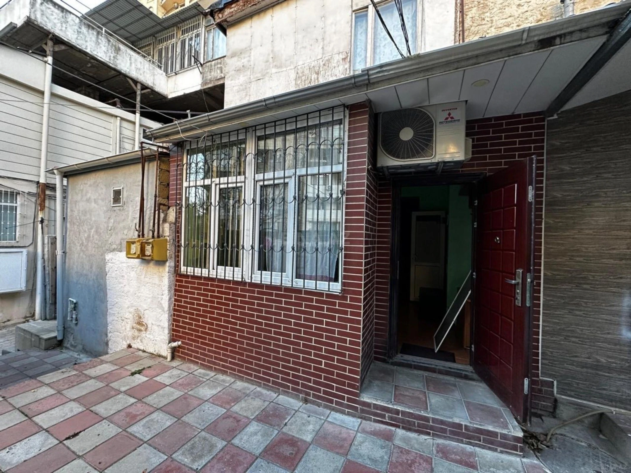 Satılır 2 otaqlı ofis 55 m²