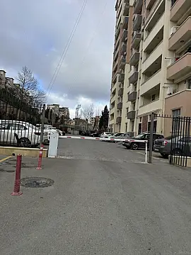 Satılır 2 otaqlı mənzil 85 m²