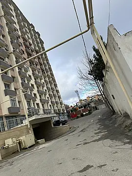 Satılır 2 otaqlı mənzil 85 m²