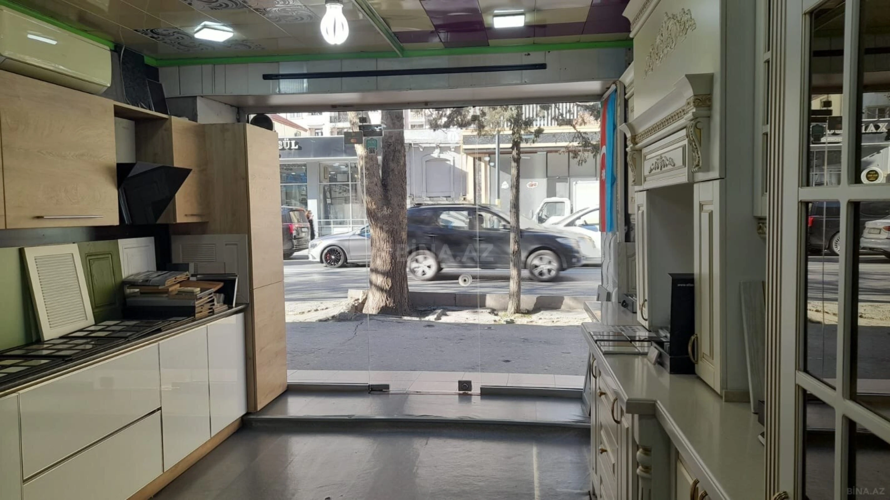 Satılır obyekt 44 m²