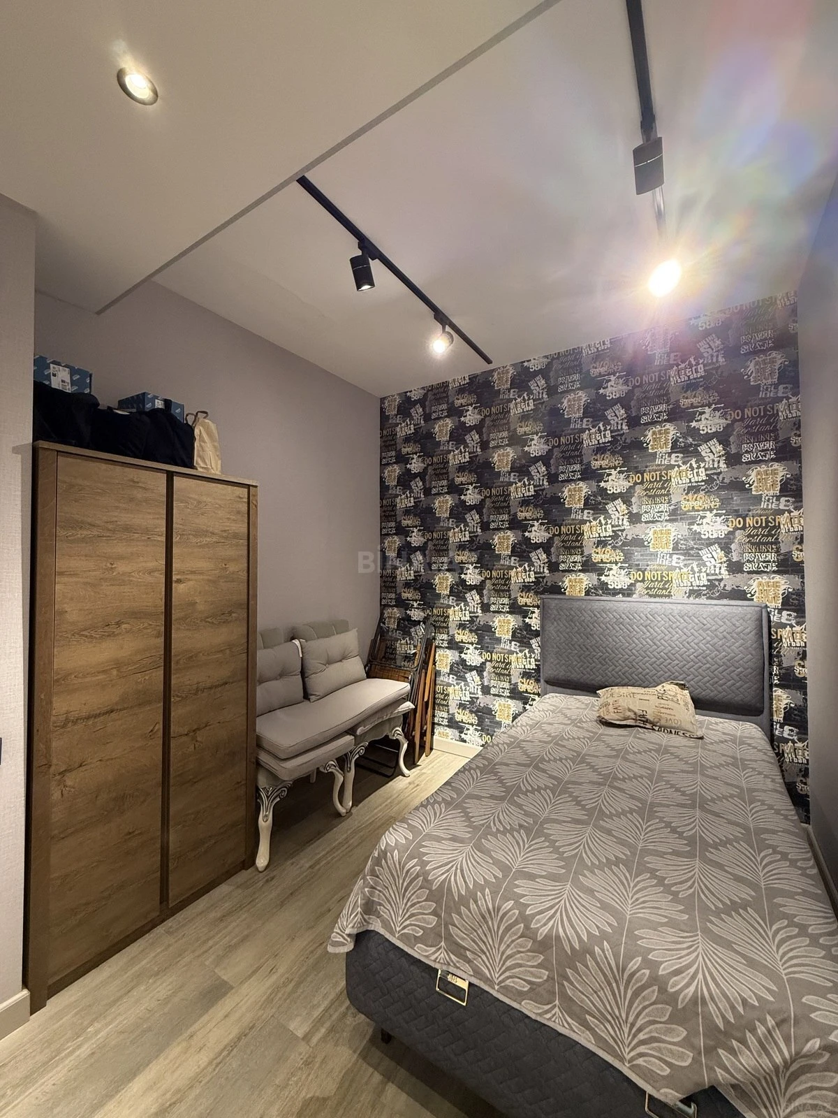 Satılır 3 otaqlı mənzil 98.5 m²