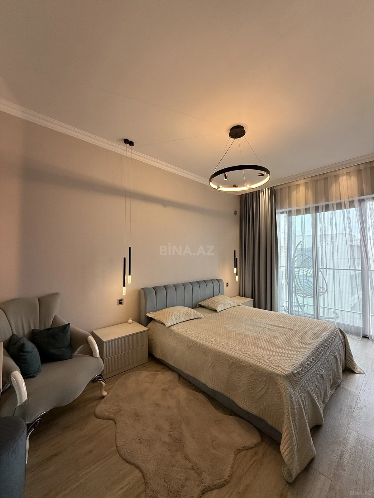 Satılır 3 otaqlı mənzil 98.5 m²