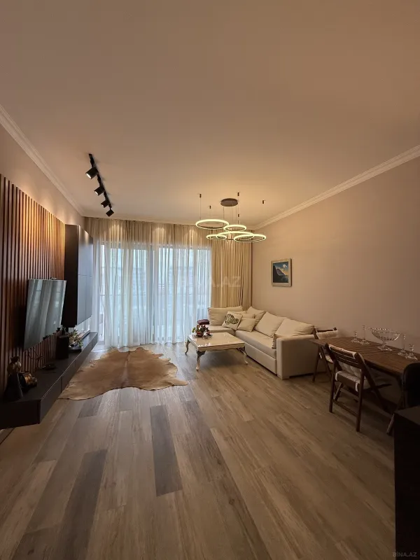 Satılır 3 otaqlı mənzil 98.5 m²