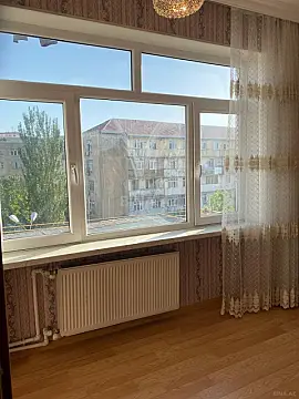 Kirayə verilir 2 otaqlı mənzil 70 m²