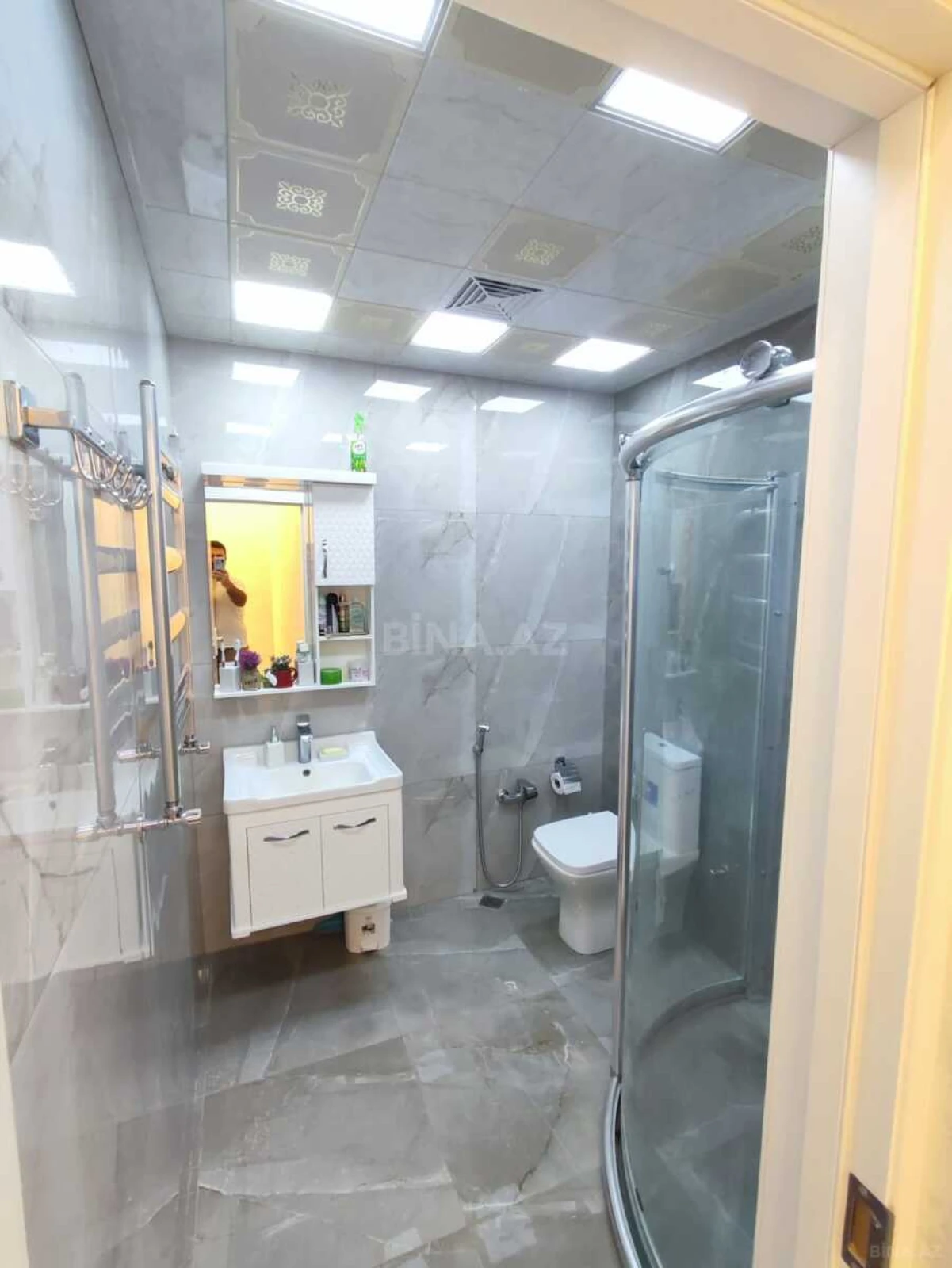 Satılır 2 otaqlı mənzil 64 m²