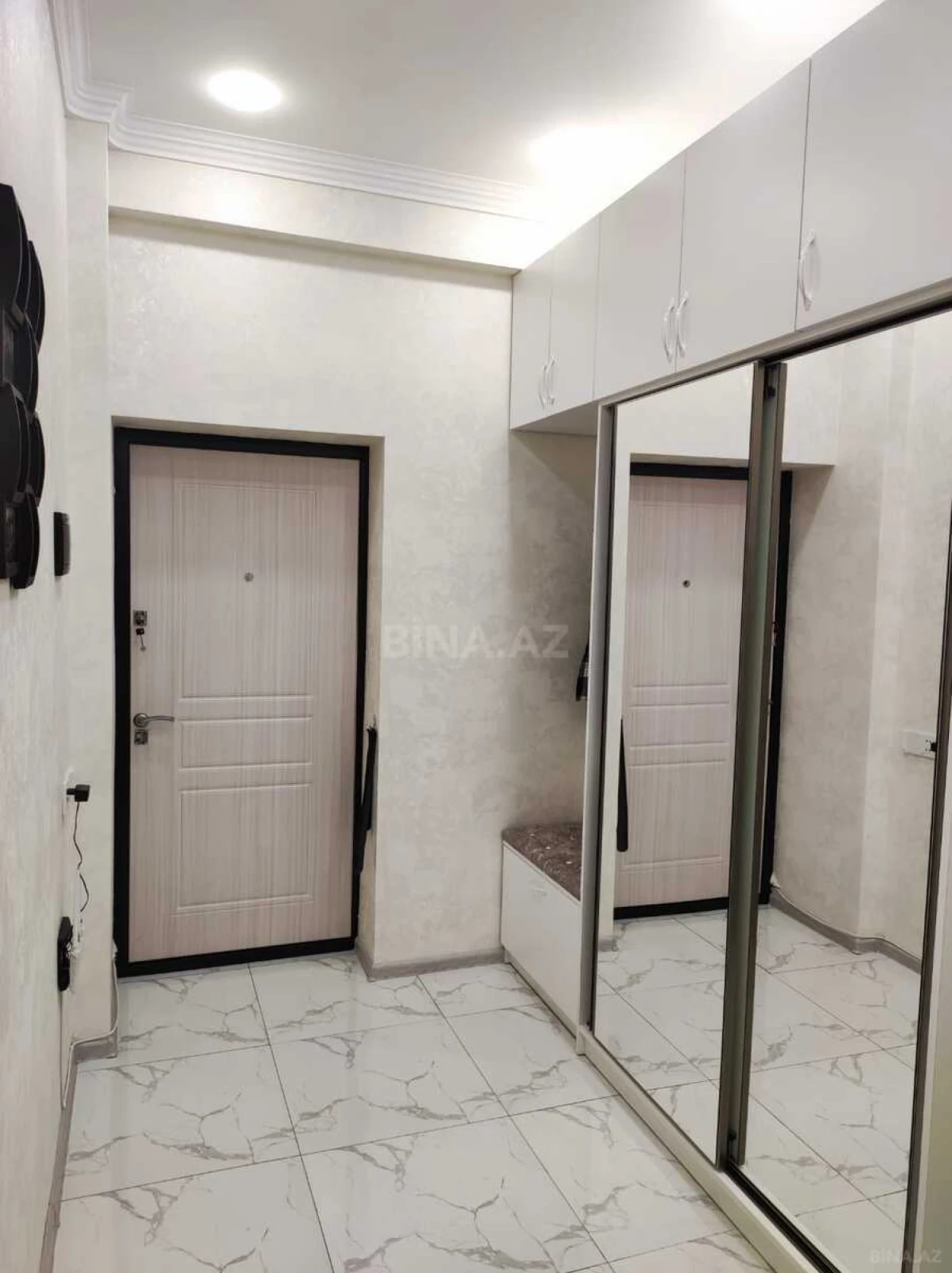 Satılır 2 otaqlı mənzil 64 m²