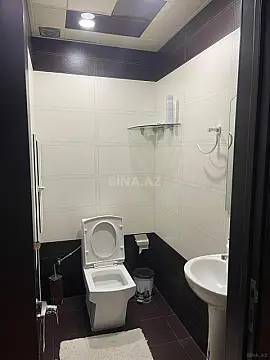 Satılır 4 otaqlı mənzil 131 m²