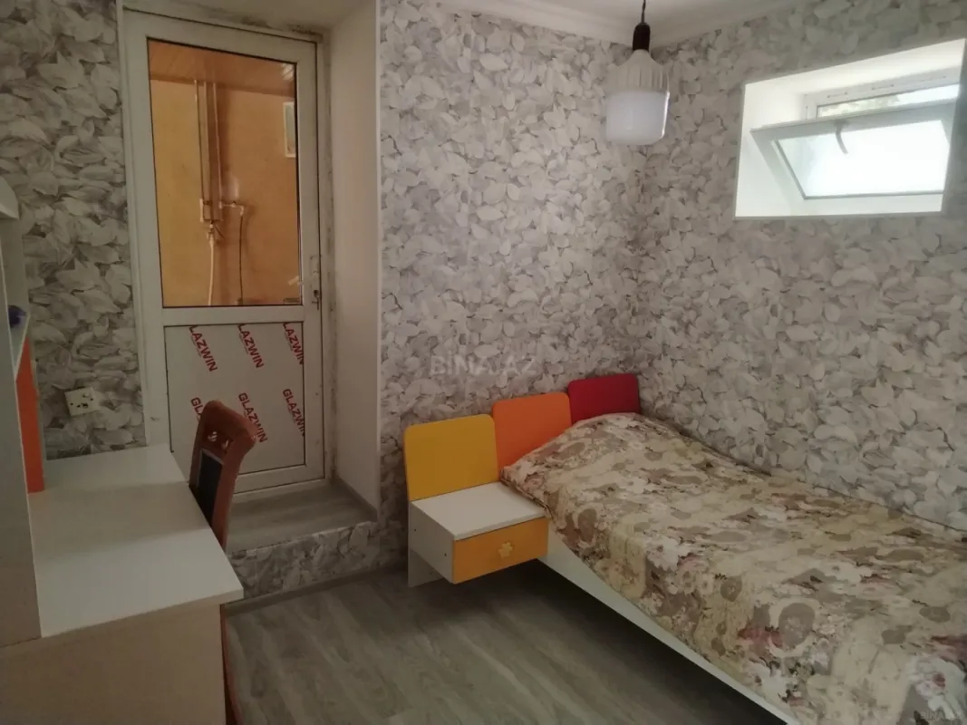 Satılır 4 otaqlı həyət evi 150 m²