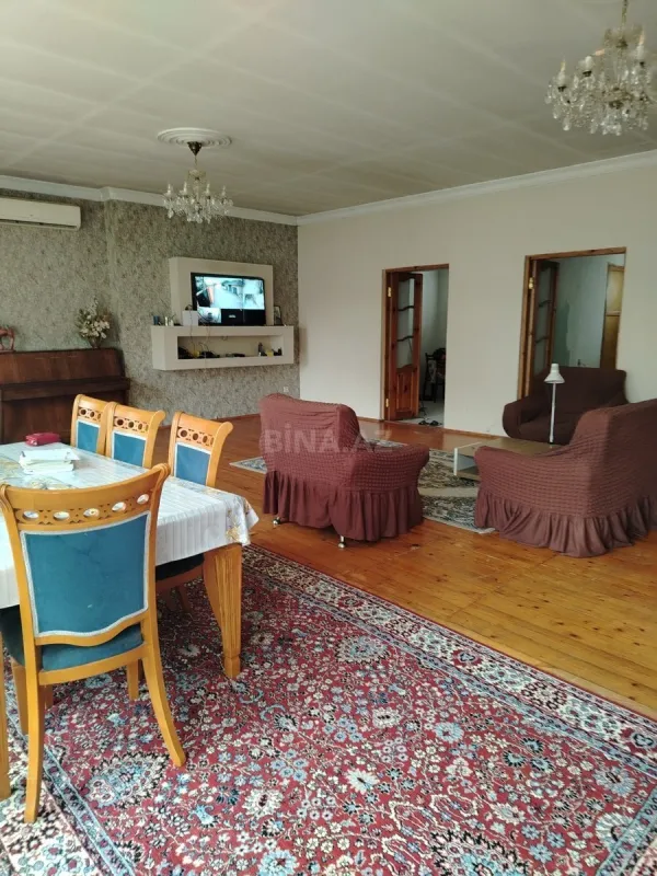 Satılır 4 otaqlı həyət evi 150 m²
