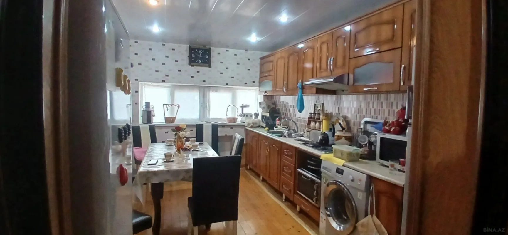 Satılır 5 otaqlı həyət evi 263.5 m²