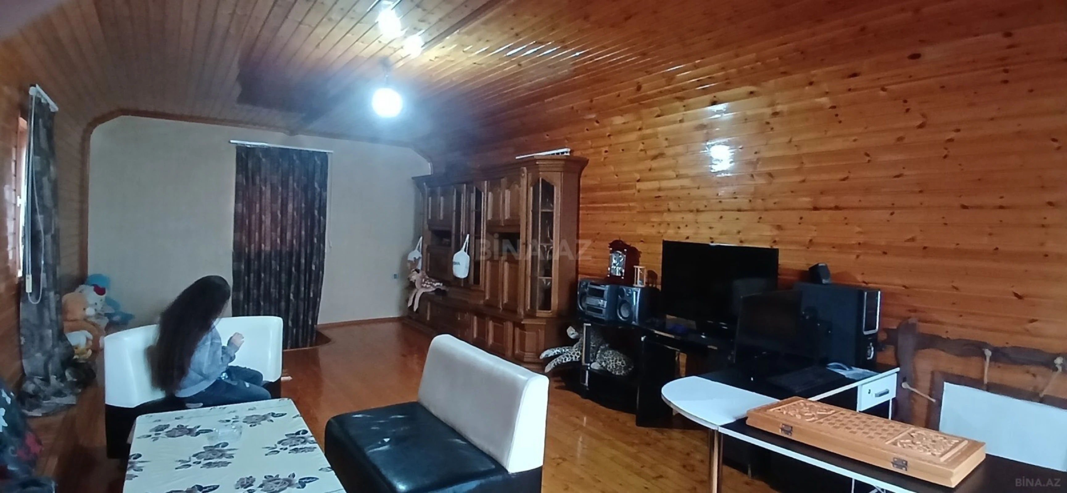 Satılır 5 otaqlı həyət evi 263.5 m²