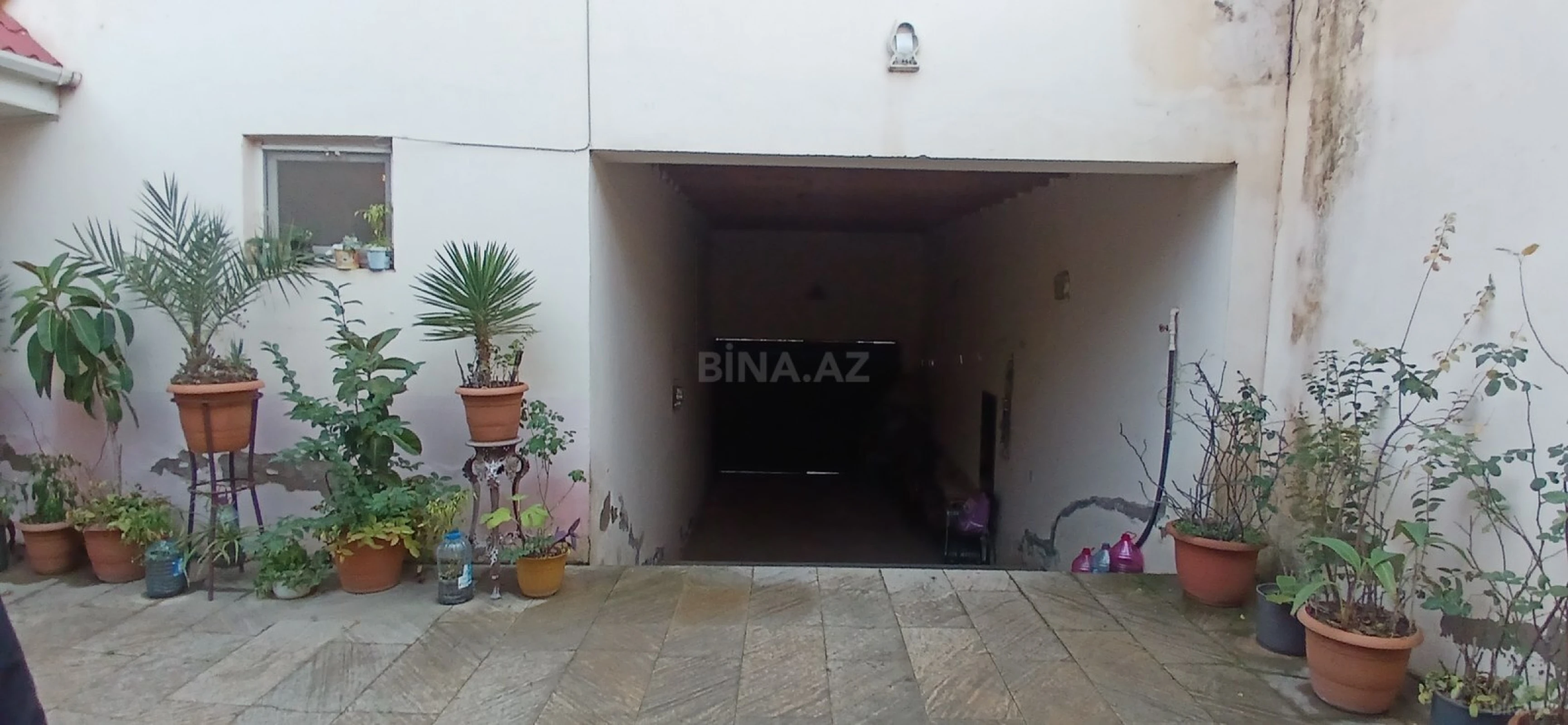 Satılır 5 otaqlı həyət evi 263.5 m²