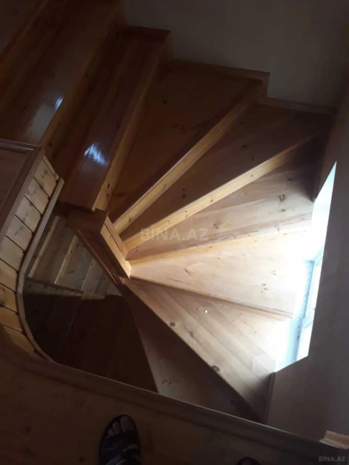 Satılır 5 otaqlı həyət evi 263.5 m²