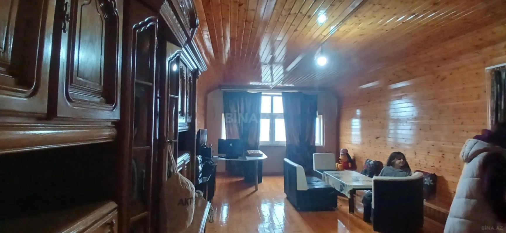 Satılır 5 otaqlı həyət evi 263.5 m²