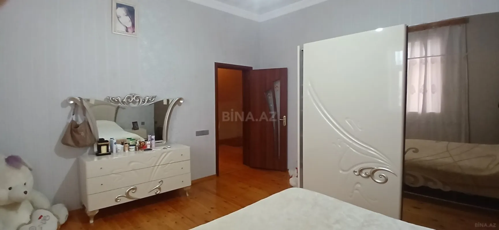 Satılır 5 otaqlı həyət evi 263.5 m²