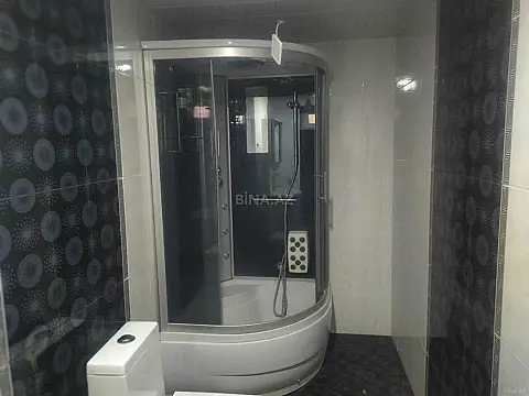 Satılır 5 otaqlı həyət evi 263.5 m²