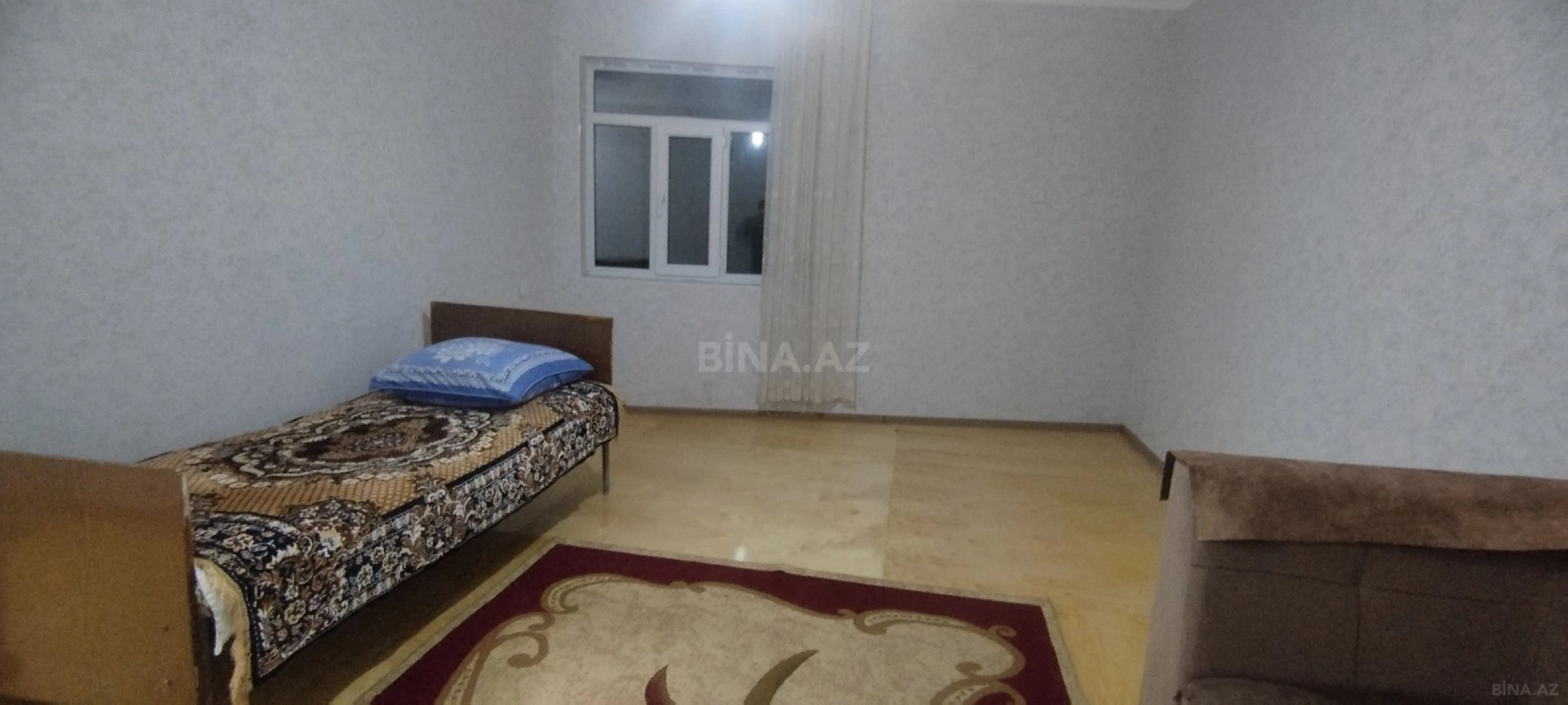 Kirayə verilir 2 otaqlı mənzil 80 m²