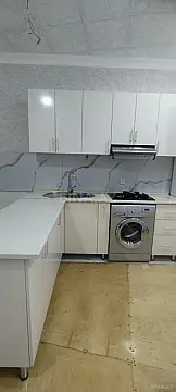 Kirayə verilir 2 otaqlı mənzil 80 m²