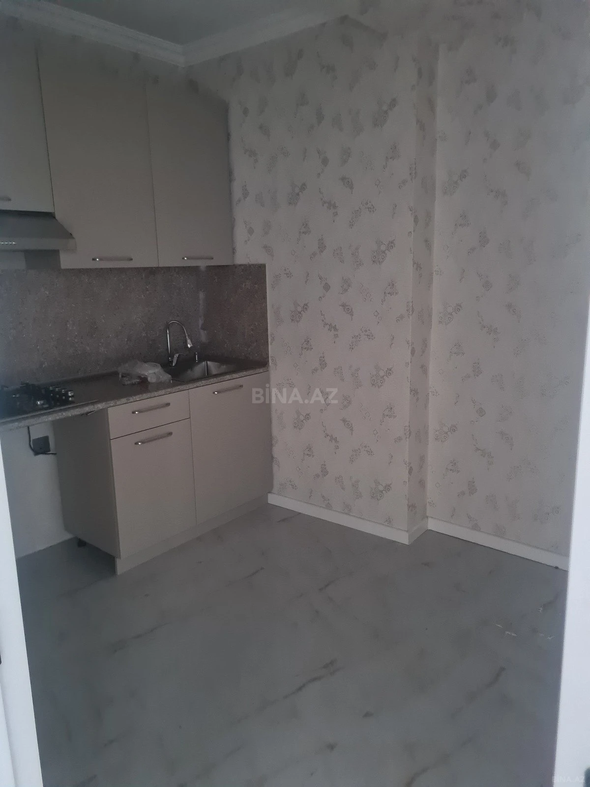 Kirayə verilir 2 otaqlı mənzil 67 m²
