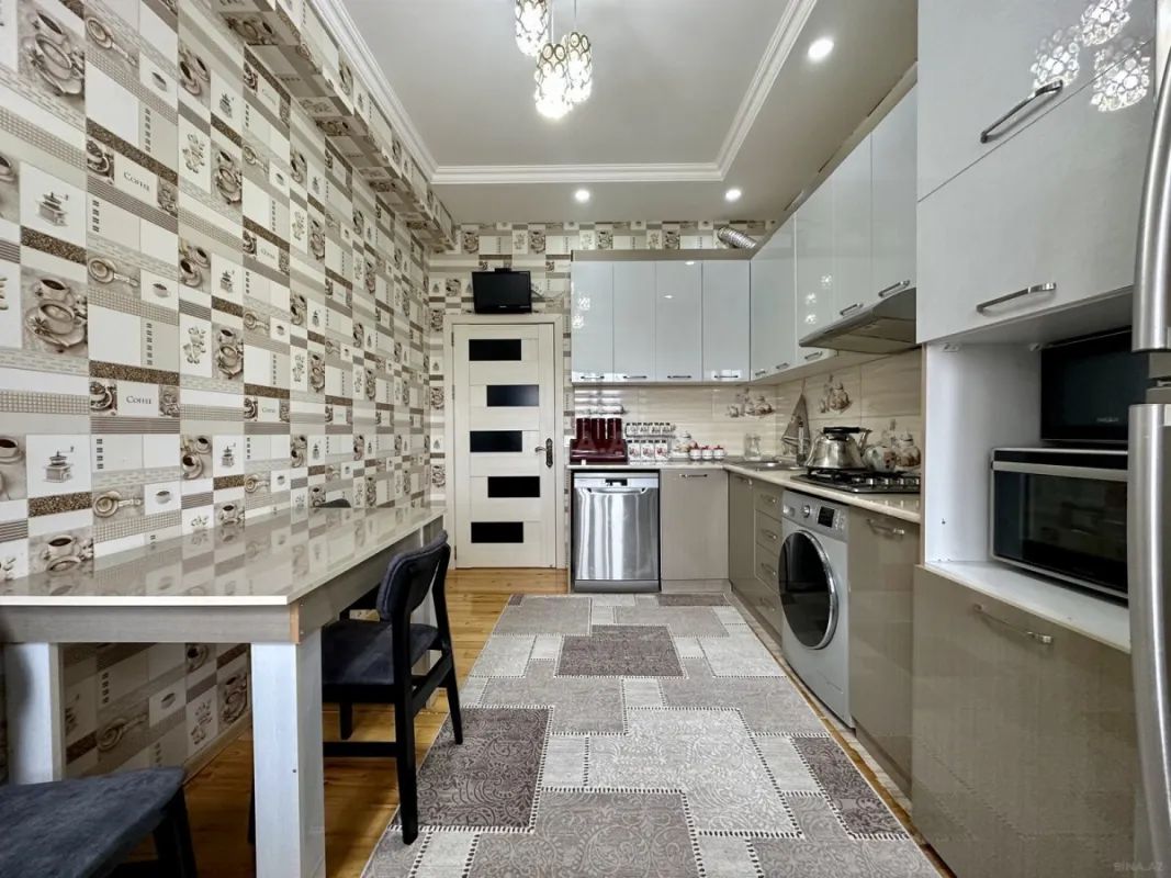 Satılır 3 otaqlı mənzil 105 m²