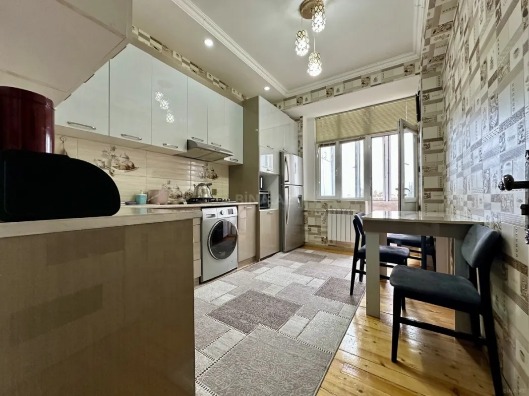 Satılır 3 otaqlı mənzil 105 m²