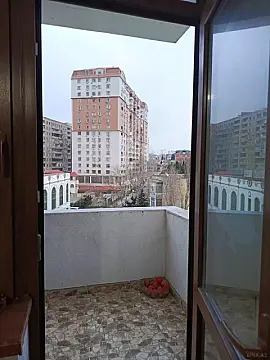 Kirayə verilir 2 otaqlı mənzil 108 m²